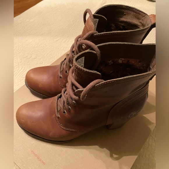 Timberland Lace-up Ankle Boots - Picture 2 of 5